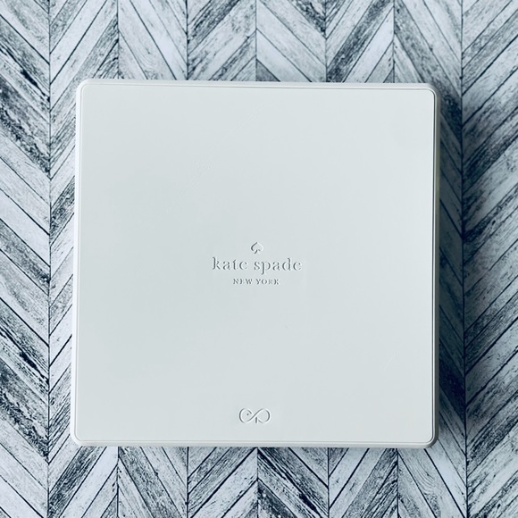 Kate Spade Everpurse Quentin Mahogany Wristlet - Picture 14 of 16